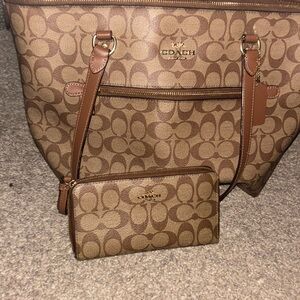 Coach shoulder bag with coach wallet